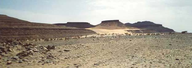 Plateau de pierre et sable